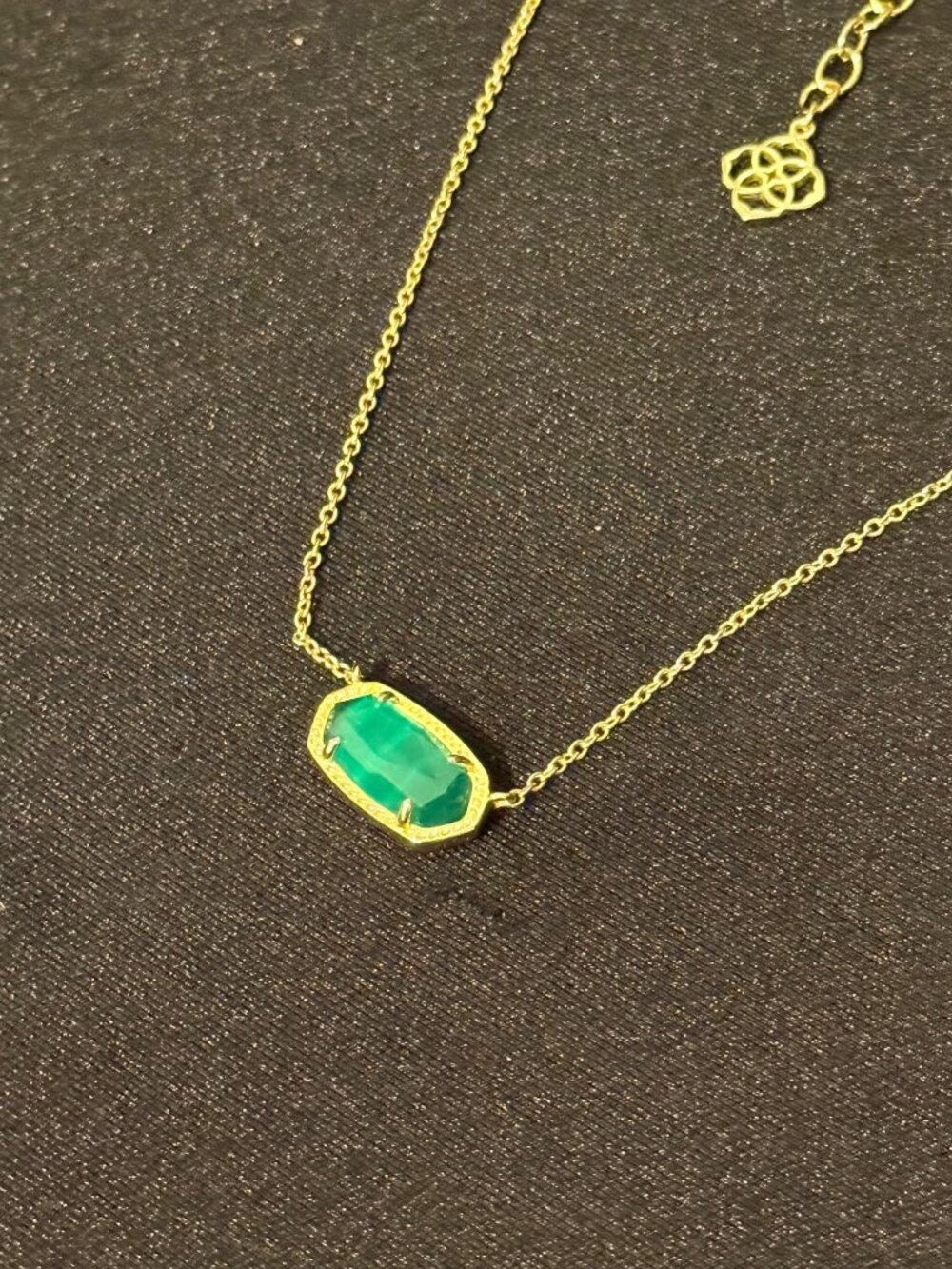 Kendra Scott Elisa Gold Emerald Green Necklace - Picture 5 of 10